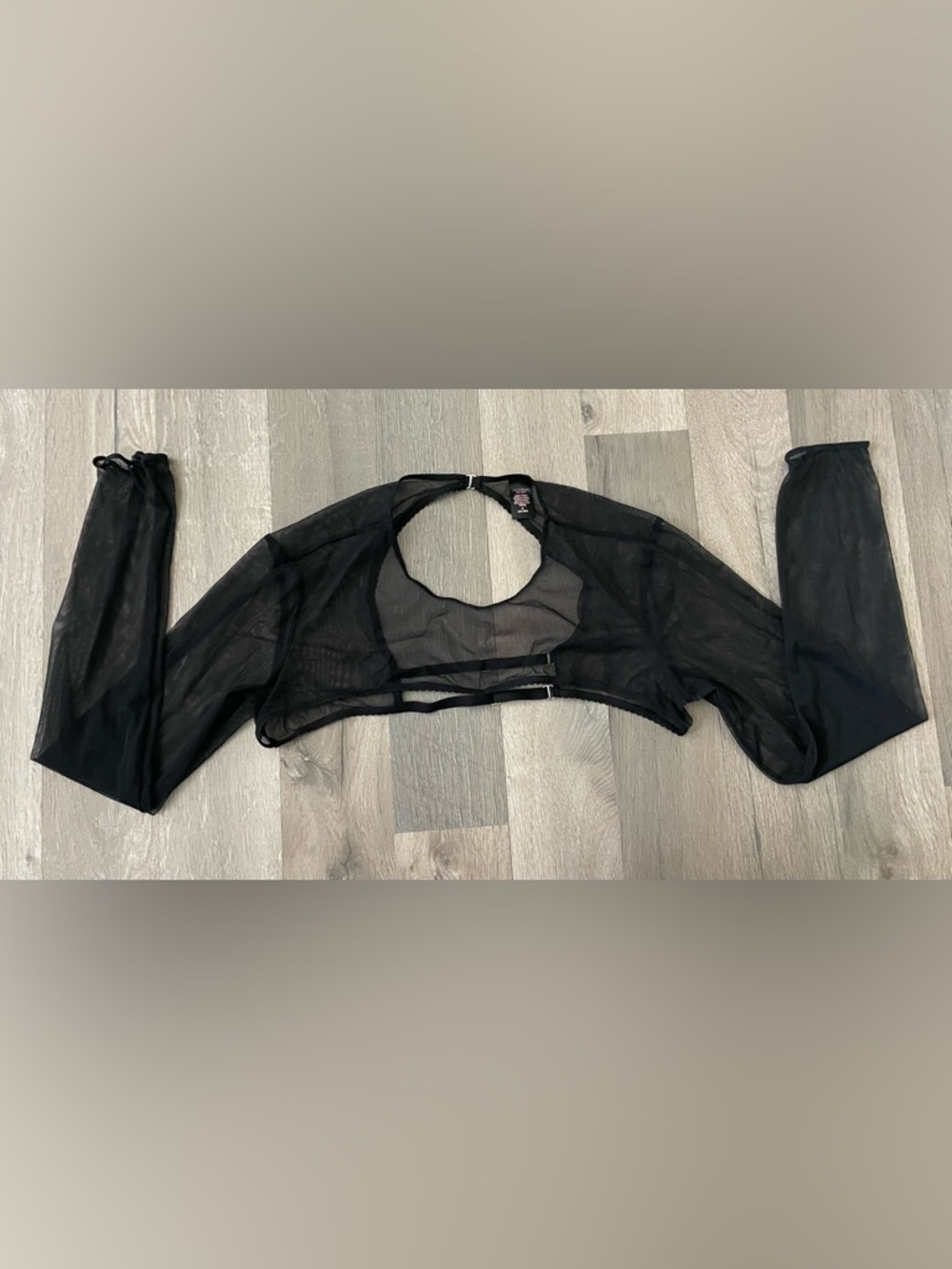 Victoria’s Secret Fine Mesh Crop Shrug in Black - Size M